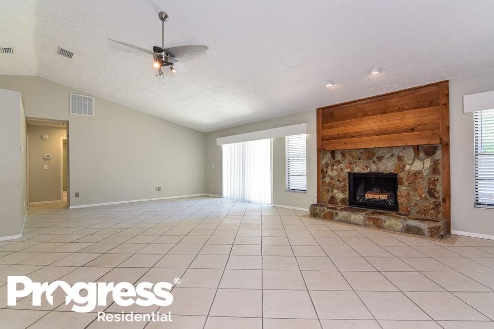 4615 Deerwalk Ave - Photo 2 of 14