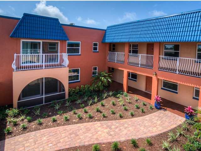 El Mar Apartments - Photo 2 of 50