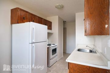 5313 Squires Road B Regina Sk S4w 0l8 2 Bedroom Apartment