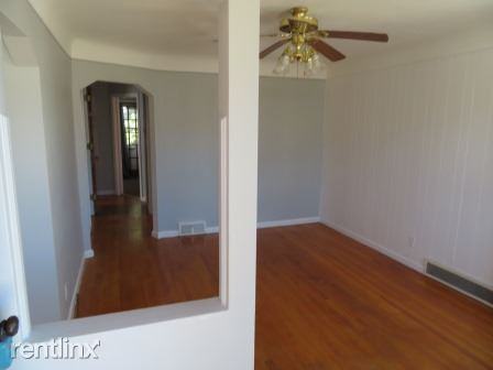 14925 Keppen Ave - Photo 3 of 15