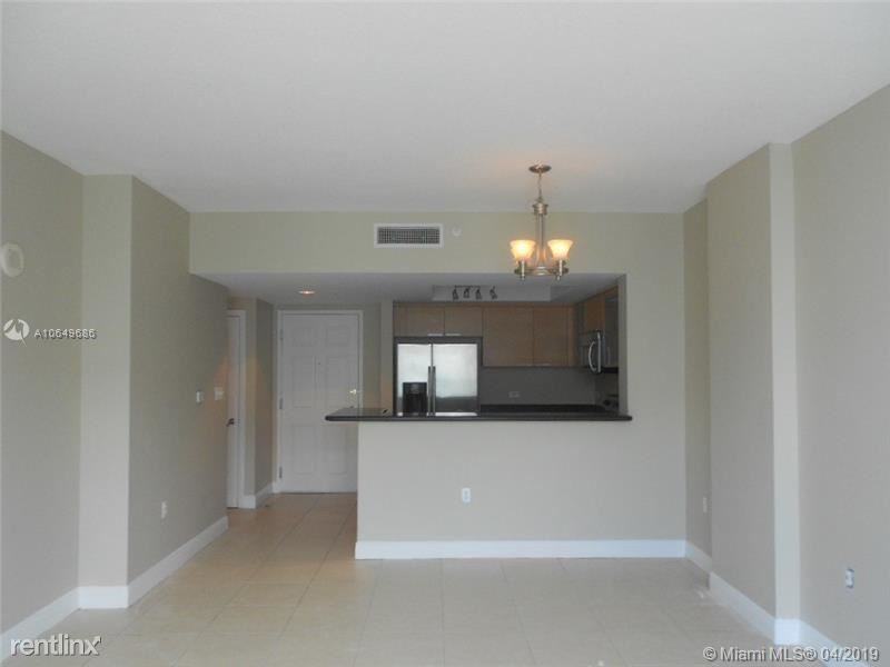 140 S Dixie Hwy - Photo 2 of 10