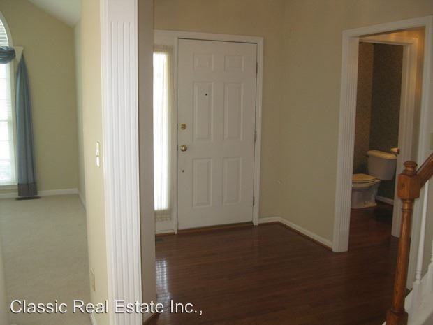 533 Forest Hill Dr - Photo 2 of 18