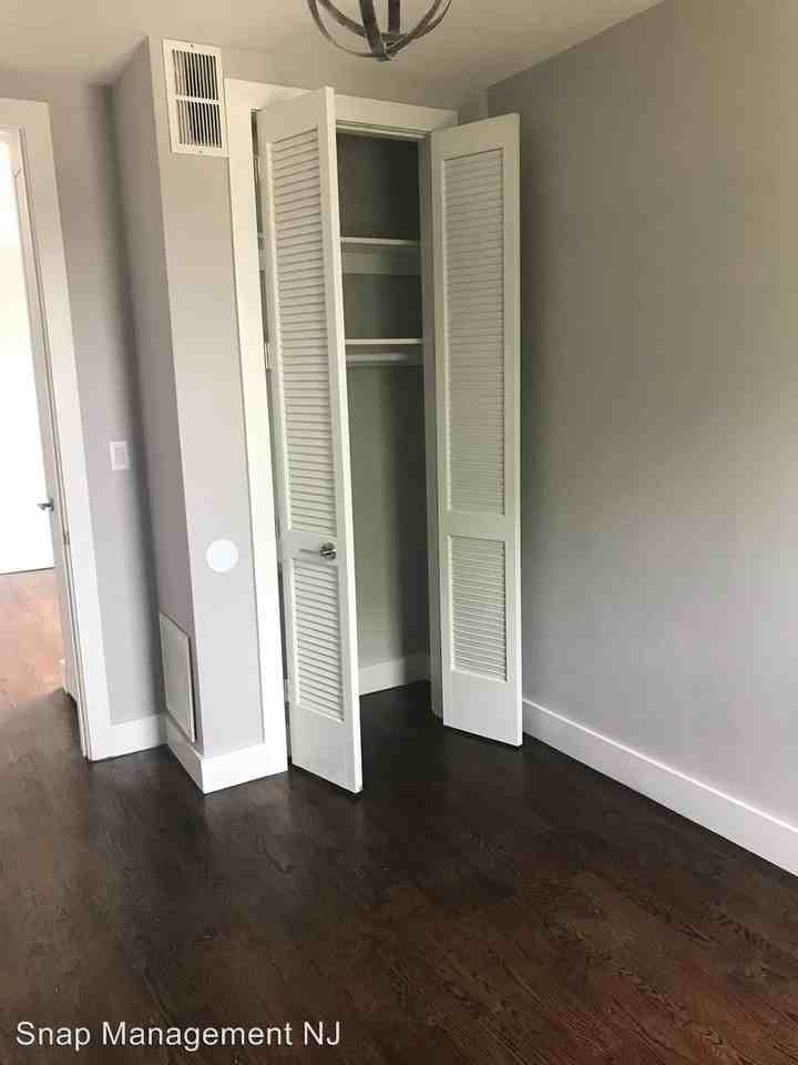 Avenue Jersey City - Photo 2 of 22