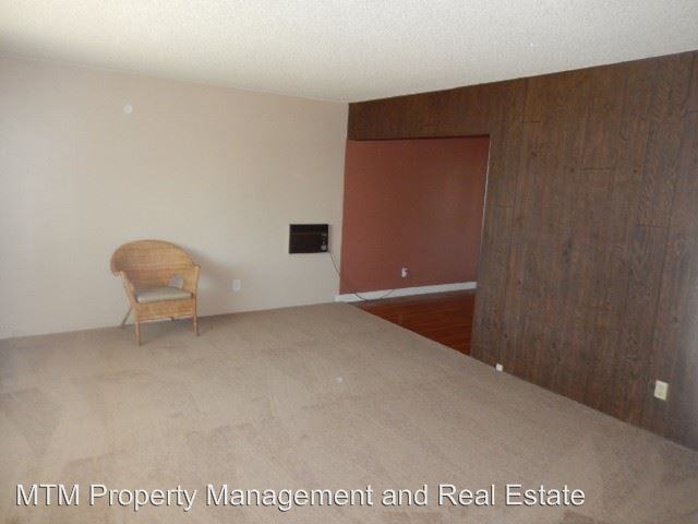 2043 54th St - Photo 2 of 12