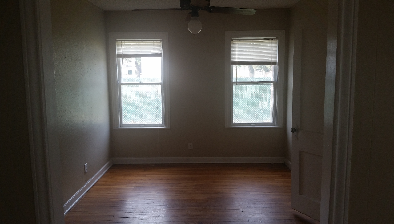 321 Duck St - Photo 2 of 4