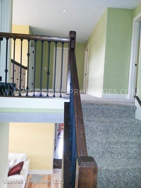 16541 Maple St - Photo 2 of 11