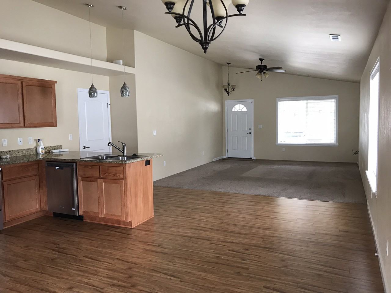 111 Sienna Way - Photo 3 of 9