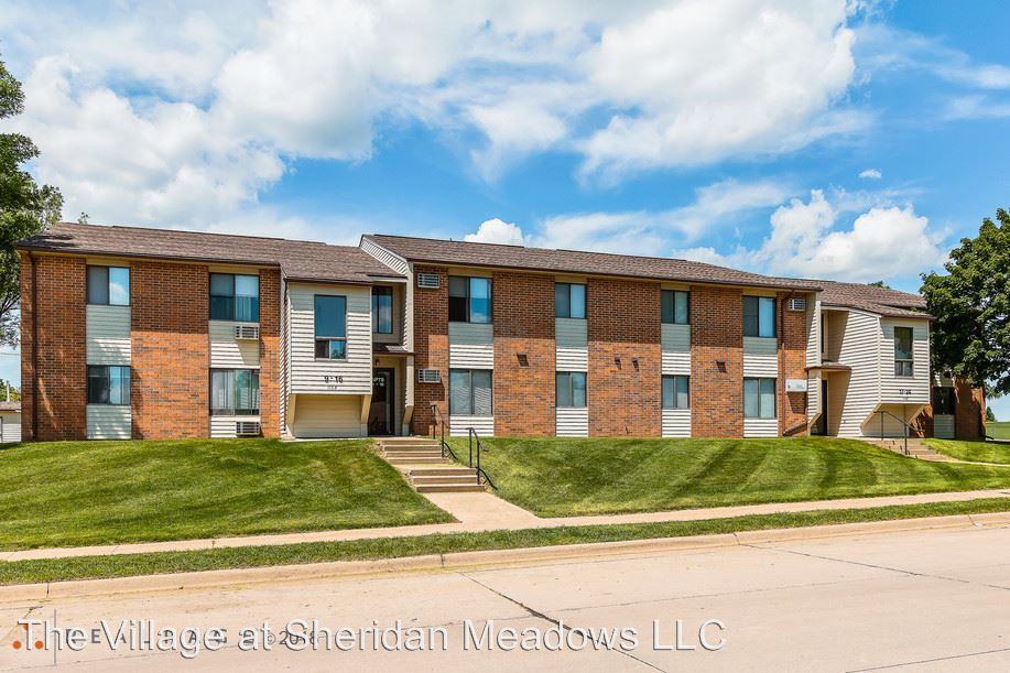 Dyersville 2 bedroom - Photo 2 of 31