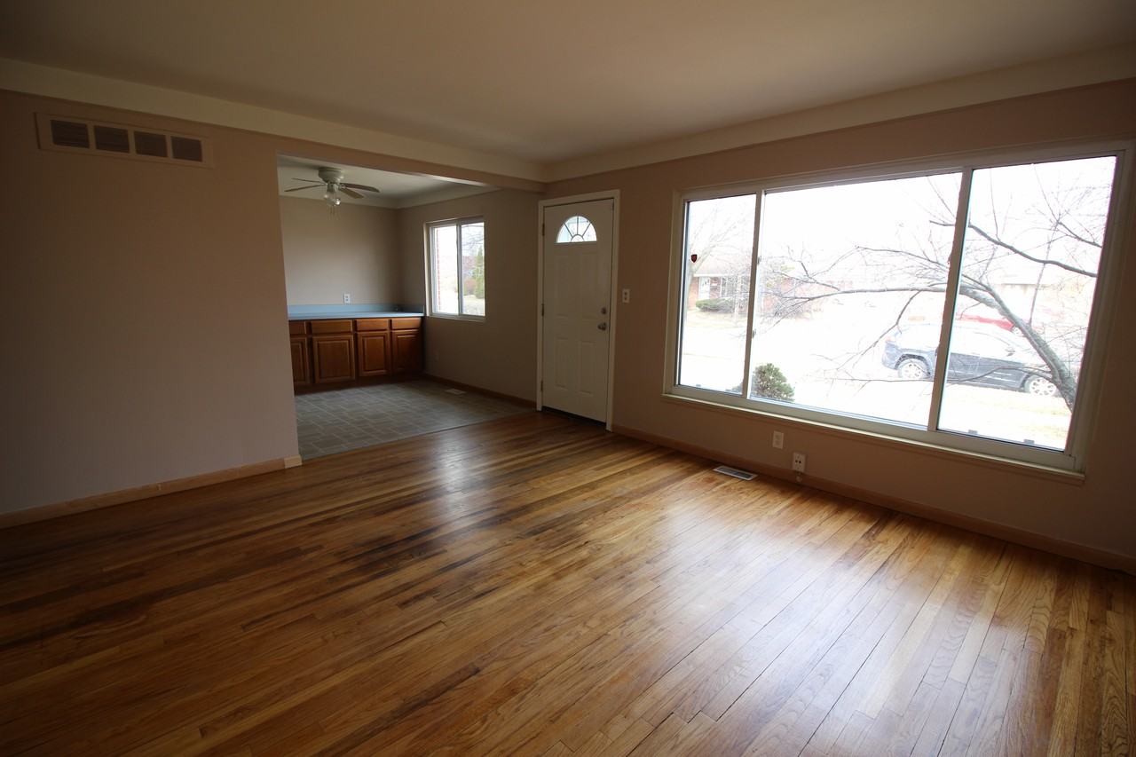 16137 McLain Ave - Photo 3 of 16