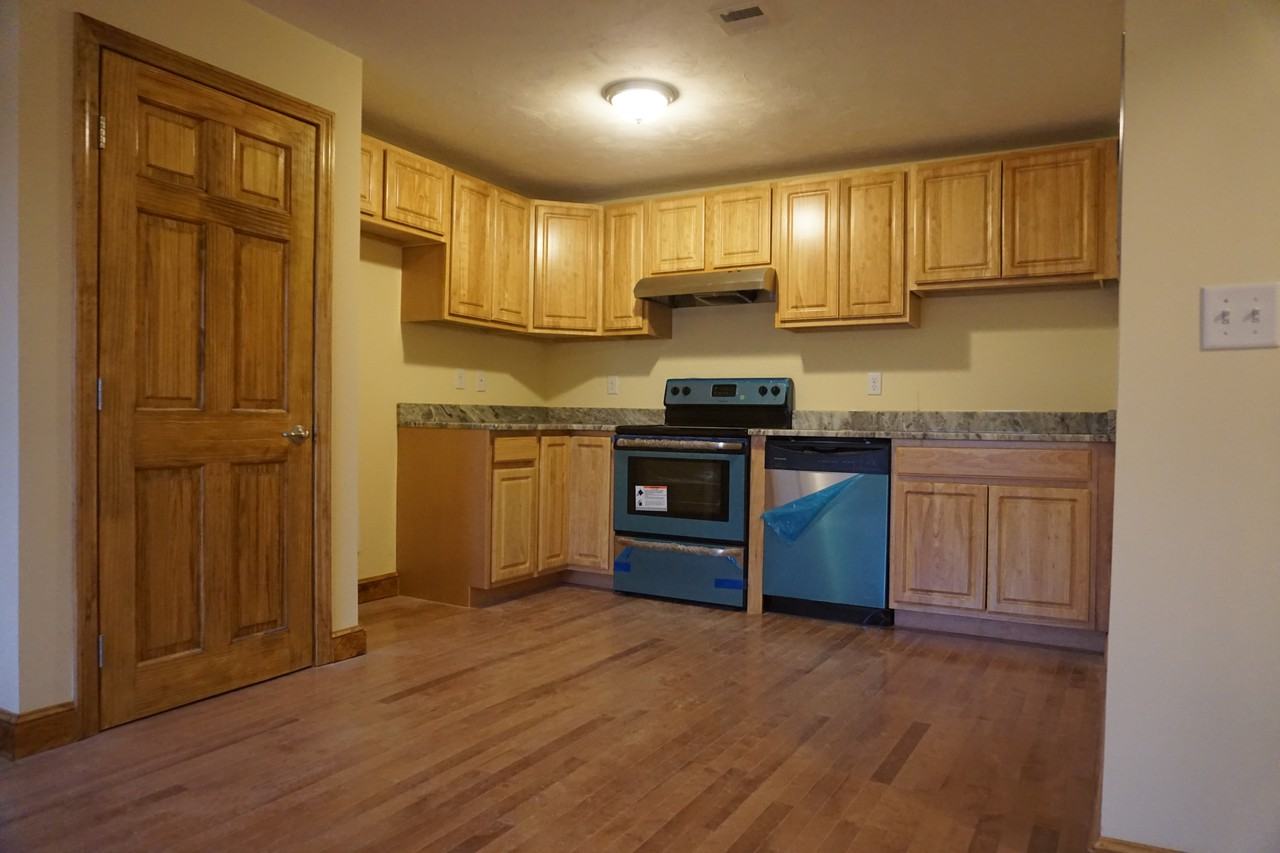 38 West Elm Terrace - Photo 3 of 5