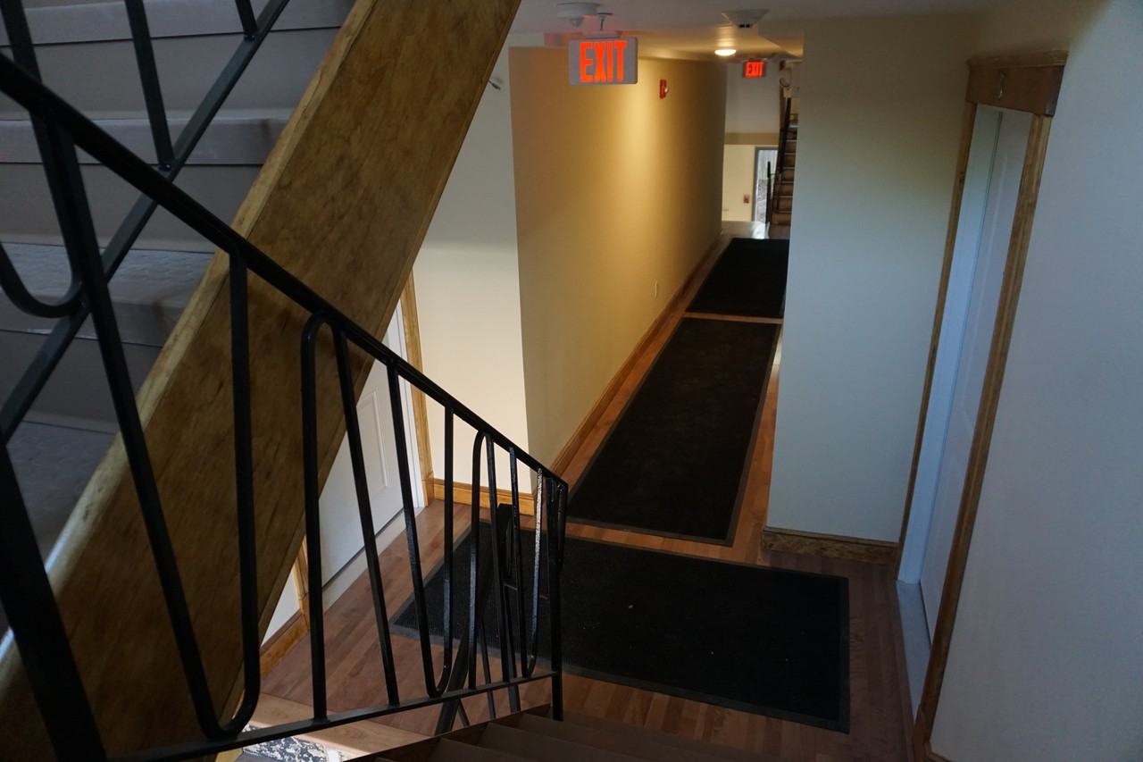 38 West Elm Terrace - Photo 4 of 5