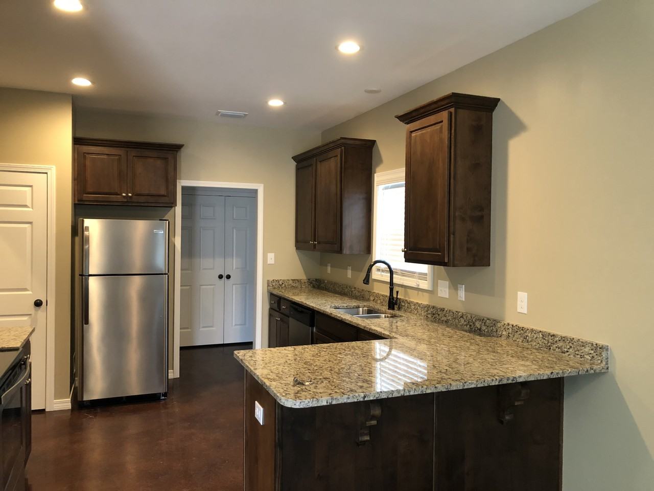 12862A Churchill Dr - Photo 2 of 10