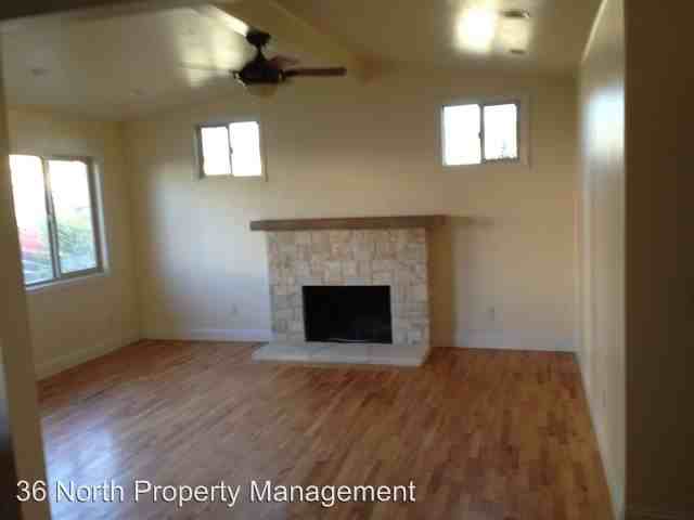 1711 Fernando St - Photo 2 of 11