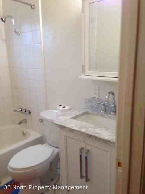 1711 Fernando St - Photo 3 of 11