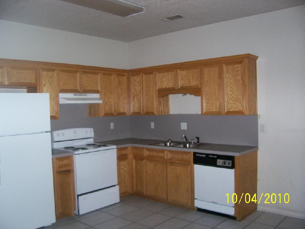 2207 Wright Way - Photo 2 of 4