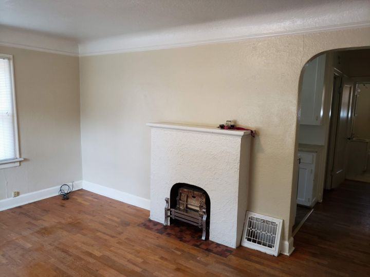 3014 10th Ave N - Photo 2 of 4