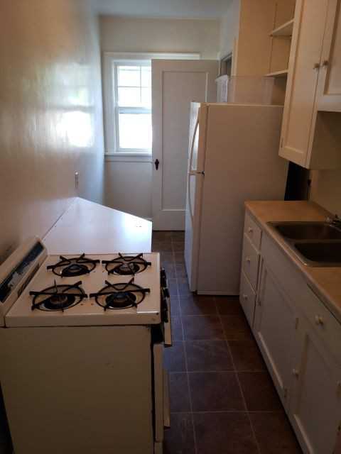 3014 10th Ave N - Photo 3 of 4