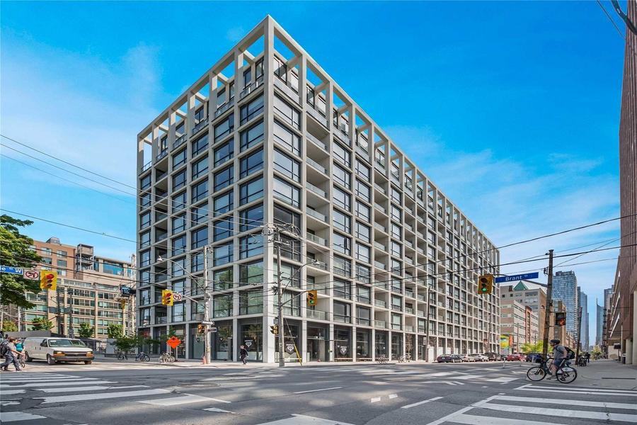 39 Brant Street #326