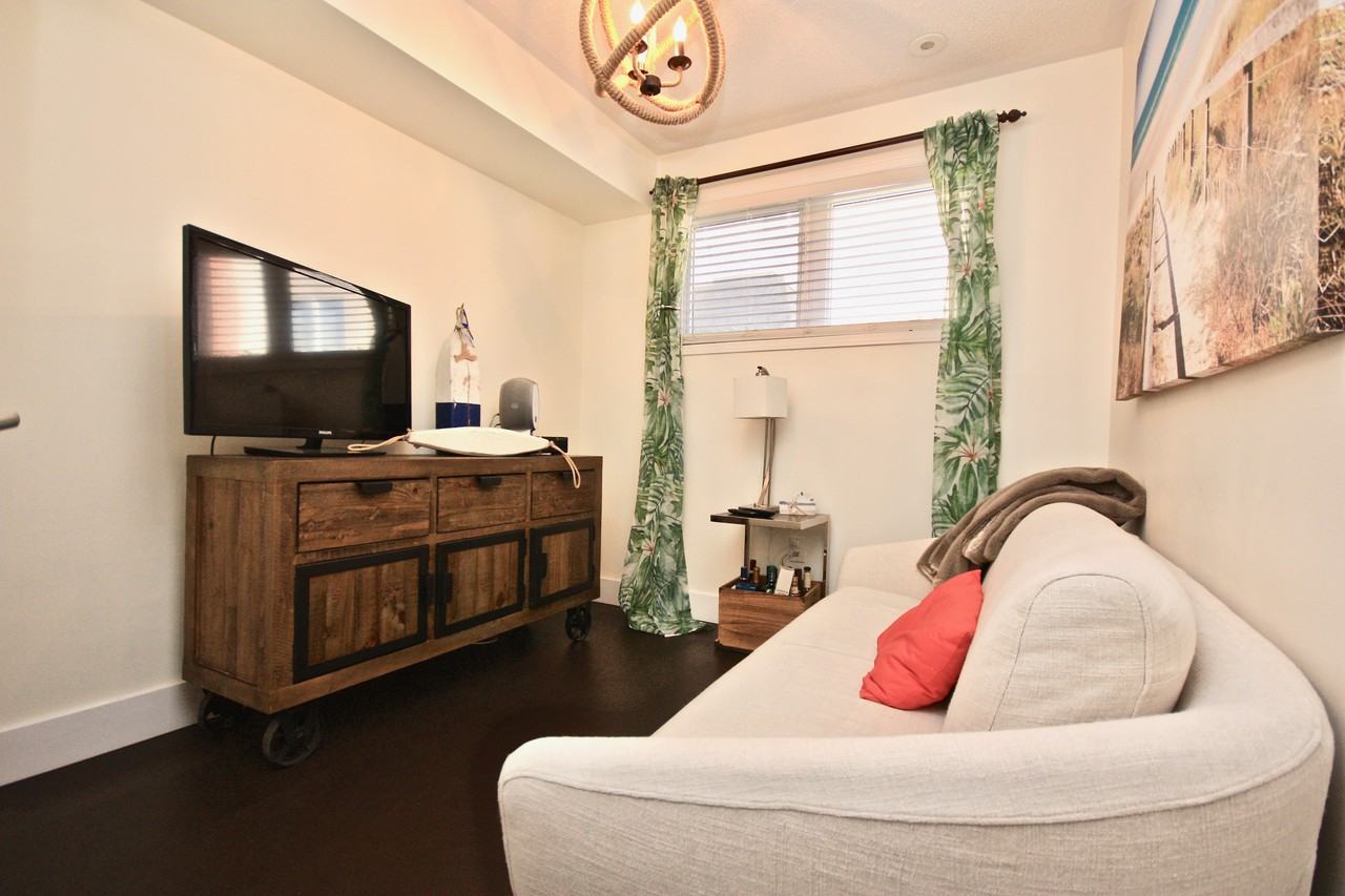 25 Foundry Avenue #12