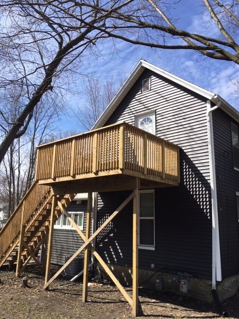 1013 E Washington St - Photo 2 of 9