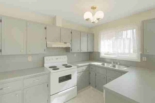 Whitewood Road NE - Photo 3 of 10