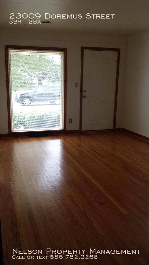 23009 Doremus St - Photo 2 of 20