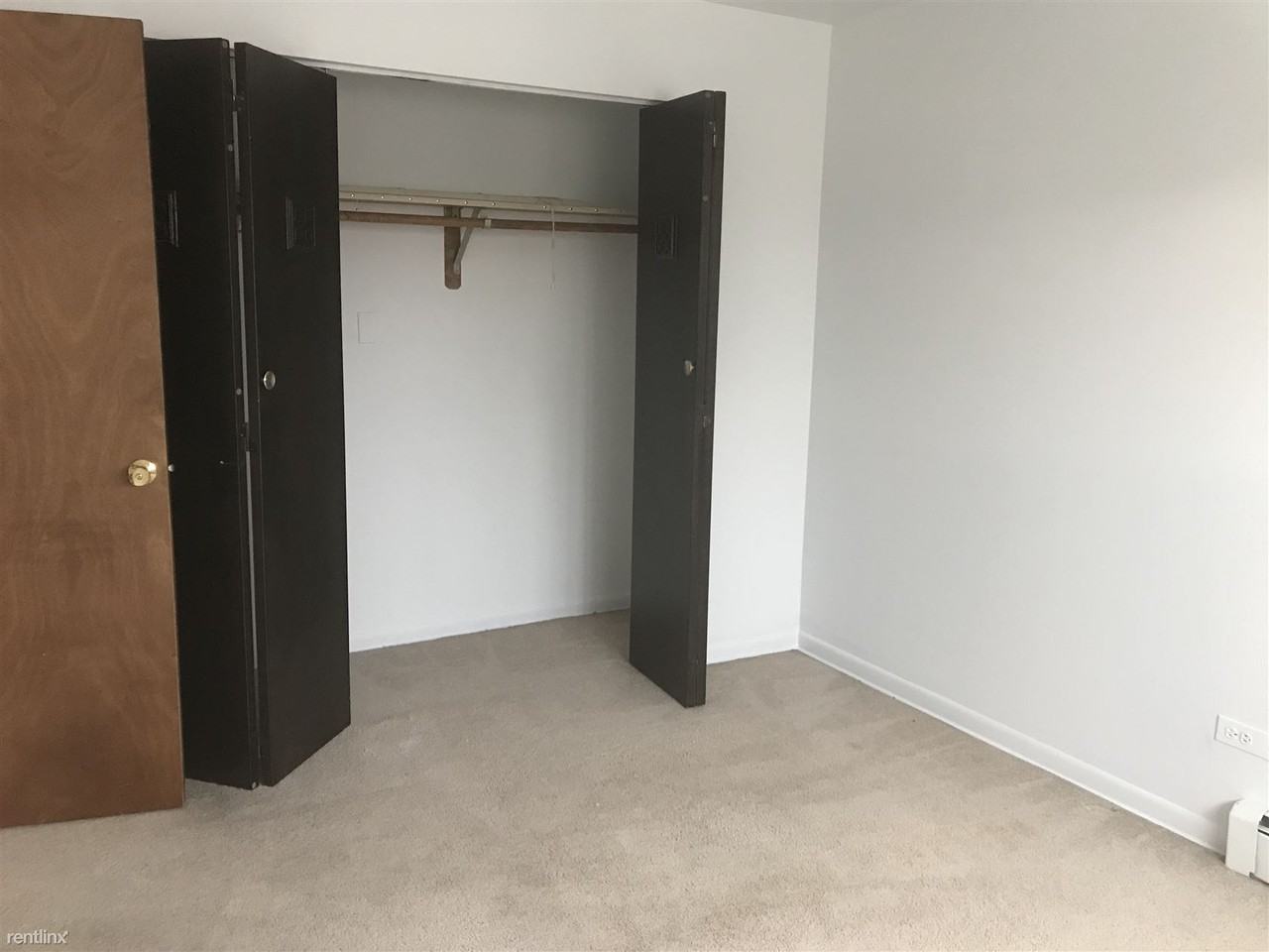 9504 Lawrence Ct - Photo 3 of 9