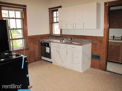 740 Broadway and Lowden Ave - Photo 3 of 11