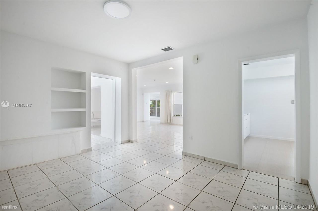 245 Fairway Dr #245 - Photo 3 of 13