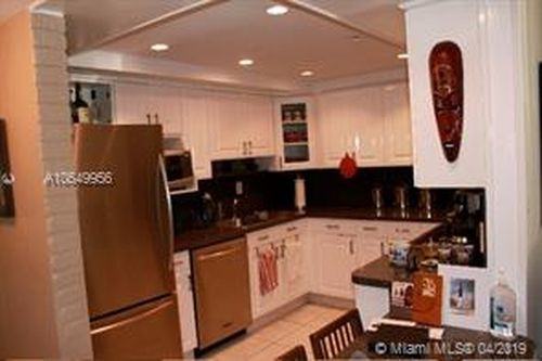 16685 NW 35th Ave - Photo 3 of 8