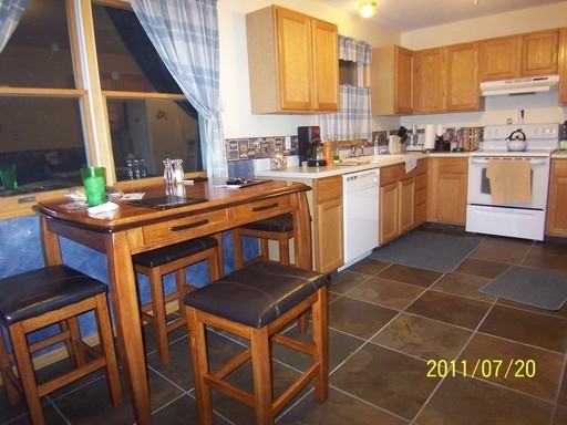 1328 S G Ave - Photo 2 of 9