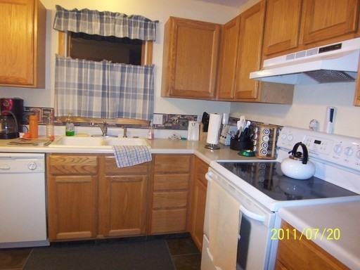 1328 S G Ave - Photo 3 of 9