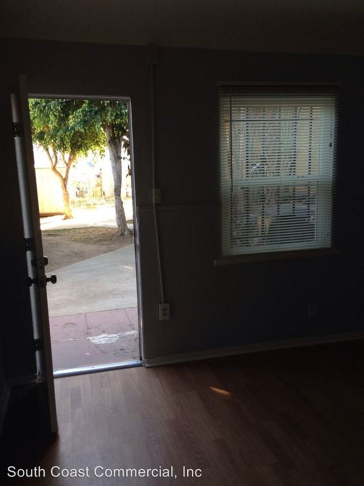 512-520.5 32nd Street - Photo 3 of 7