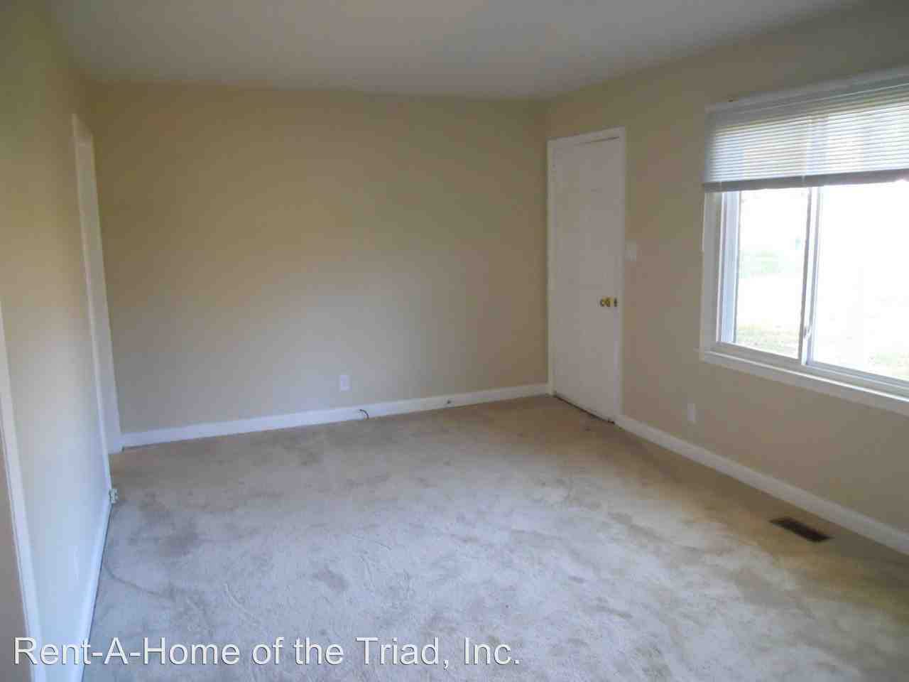 4617 Tower Rd - Photo 3 of 6
