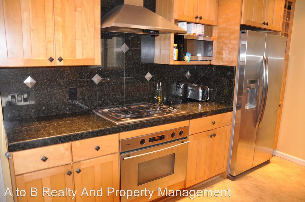 2050 Leon Dr - Photo 2 of 10