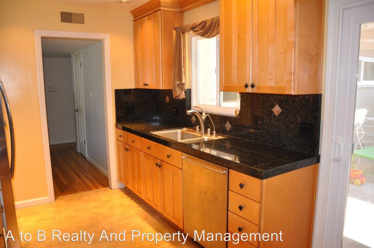 2050 Leon Dr - Photo 3 of 10