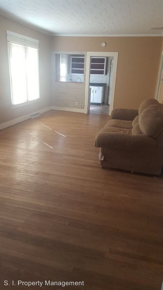 717 N 17th St - Photo 2 of 7