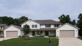 W196N11476 Shadow Wood Dr - Photo 2 of 2