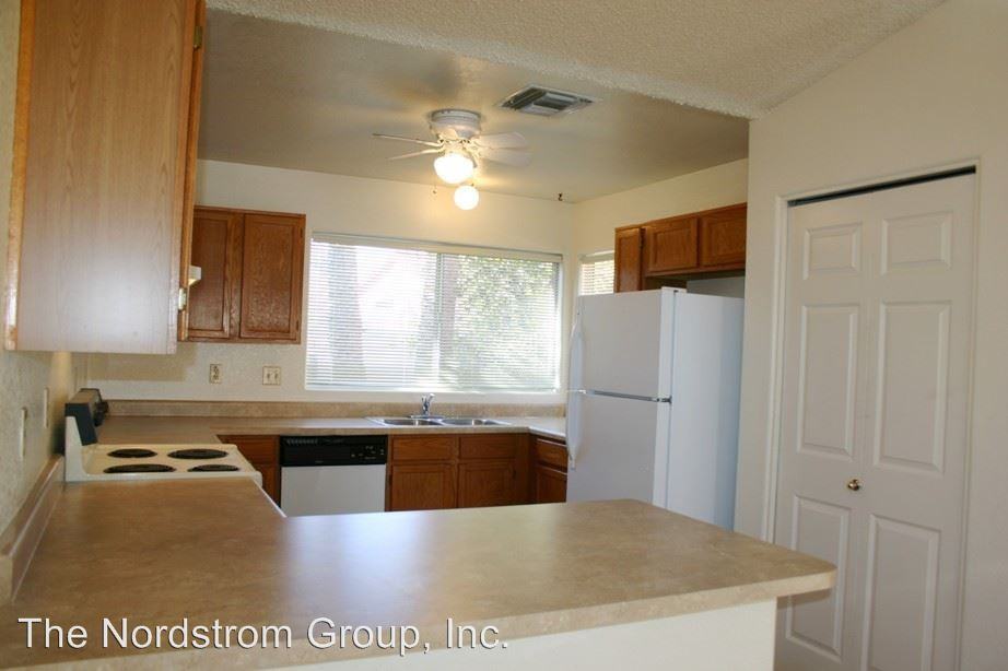 3472 W Sky Ridge Loop - Photo 2 of 8
