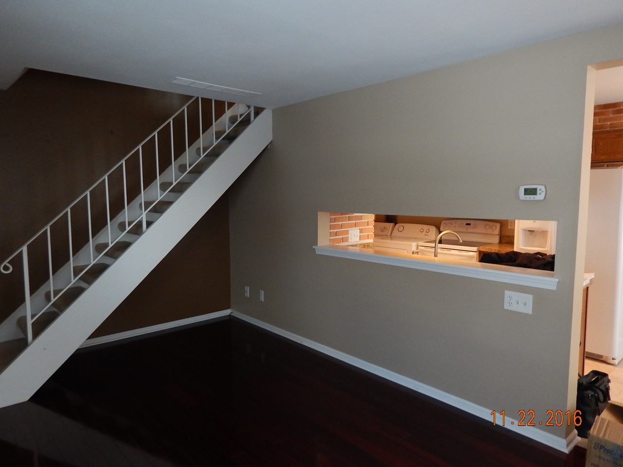 22 Heron Way N - Photo 3 of 5