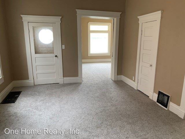 415 E Missouri Ave - Photo 3 of 6