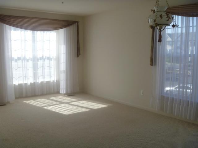 1948 Fieldstone Way - Photo 2 of 40