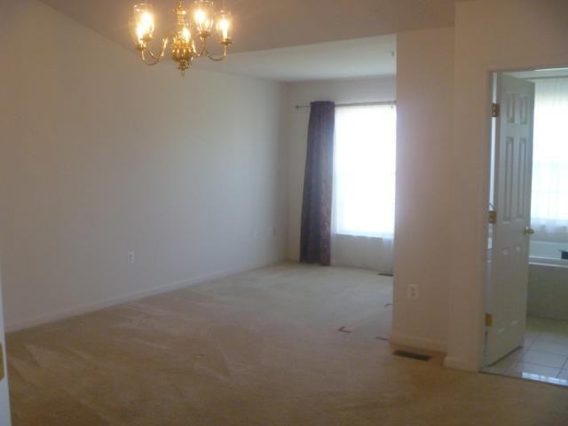 1948 Fieldstone Way - Photo 3 of 40