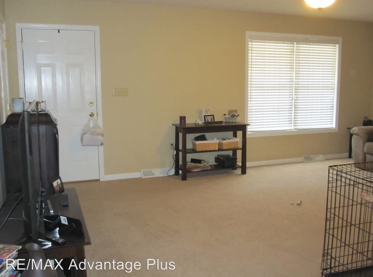 1872 Cumberland Rd - Photo 3 of 16