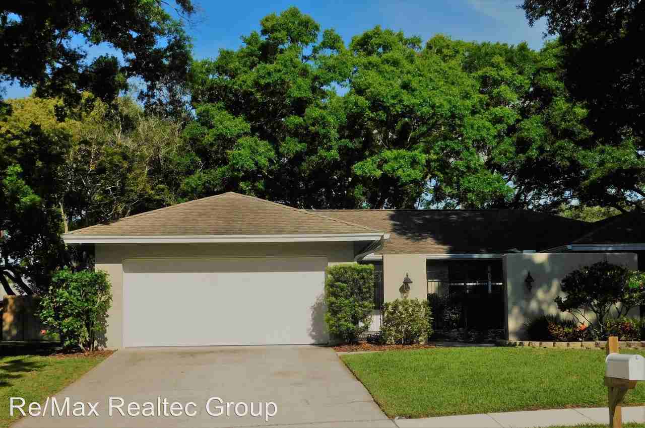 30 Beechtree Ct - Photo 3 of 50