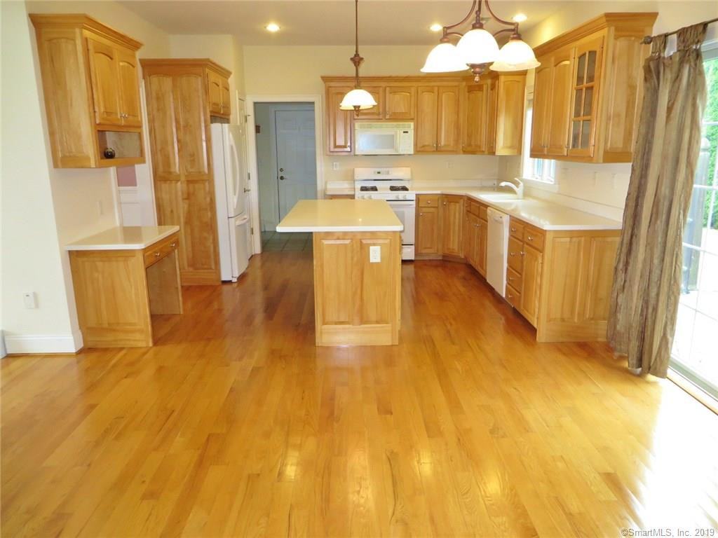 40 Sunrise Dr - Photo 2 of 40