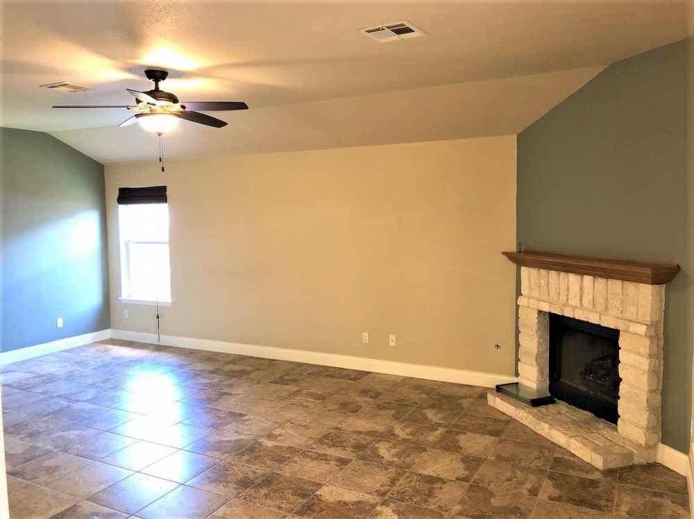 1313 Pigeon View - Photo 3 of 14