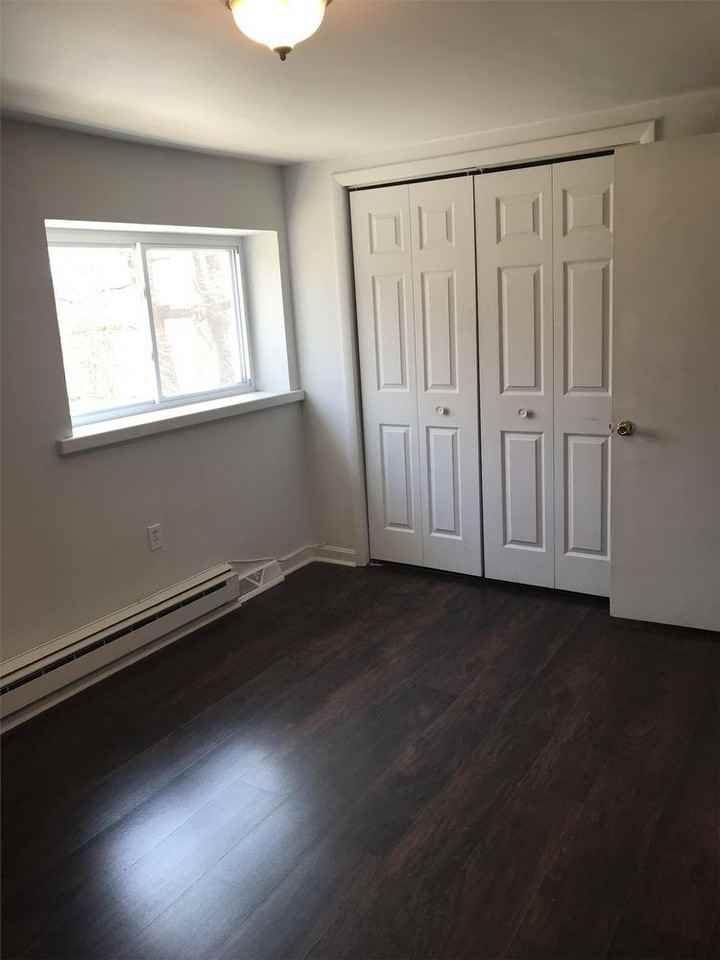 2002 Melrose Ln - Photo 3 of 6