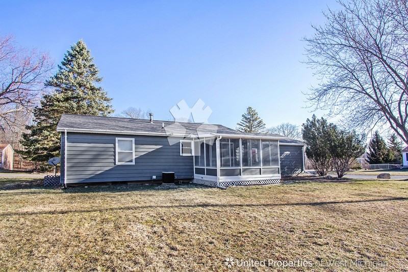 6996 Rix St SE - Photo 2 of 21