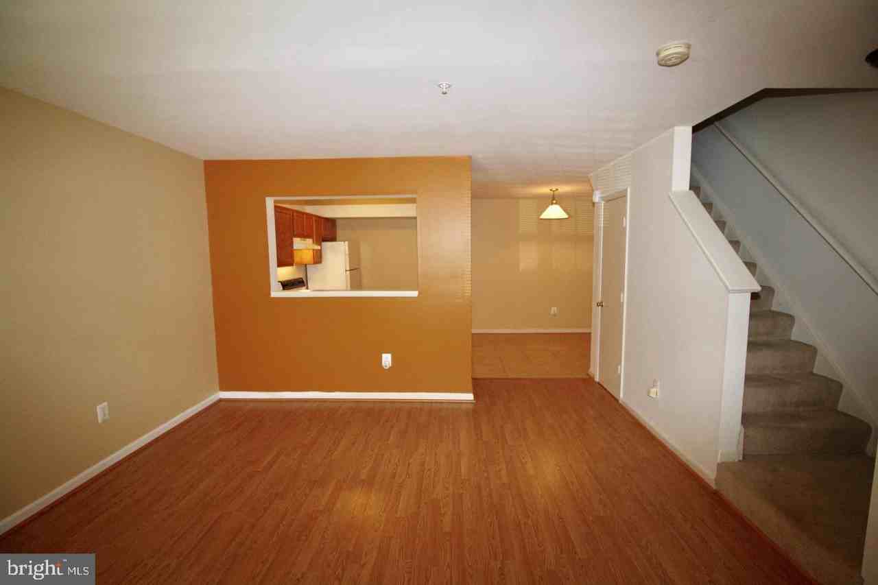 12406 Carters Grove Pl - Photo 2 of 13
